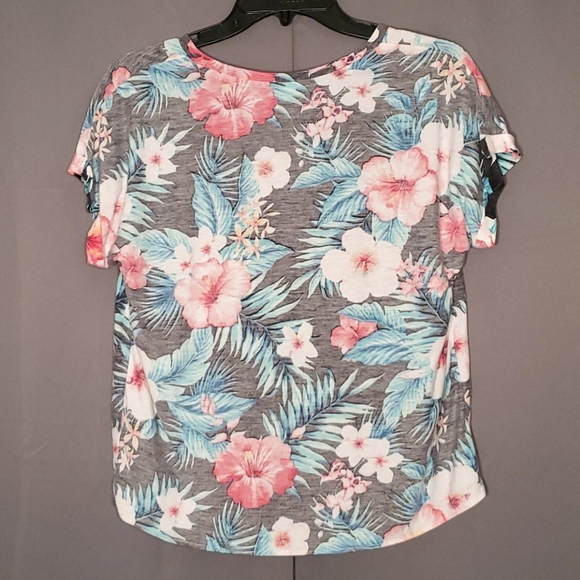 Floral Tee - Picture 2 of 3